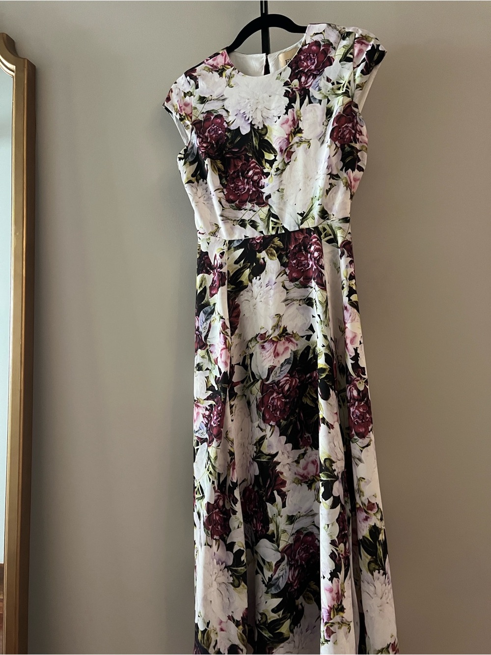 Elie Tahari White Midi Dress with water color floral Floral Print size 2
